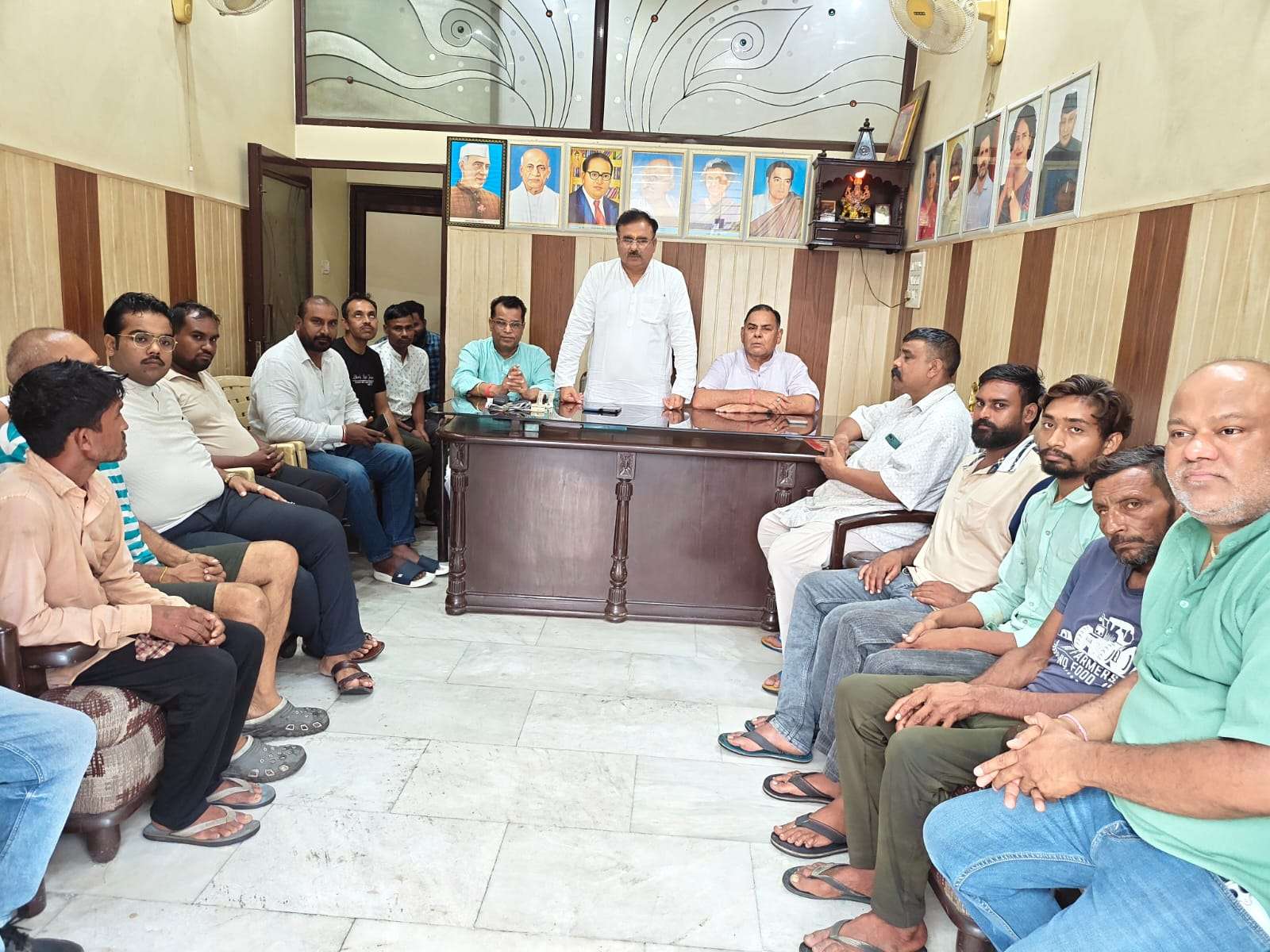 भाजपा के राष्ट्रीय अध्यक्ष की रैली में हनुमान की वेशभूषा में नृत्य कराए जाने को अपमानजनक बताते हुए कांग्रेस ने की जनता से माफी मांगने की मांग।